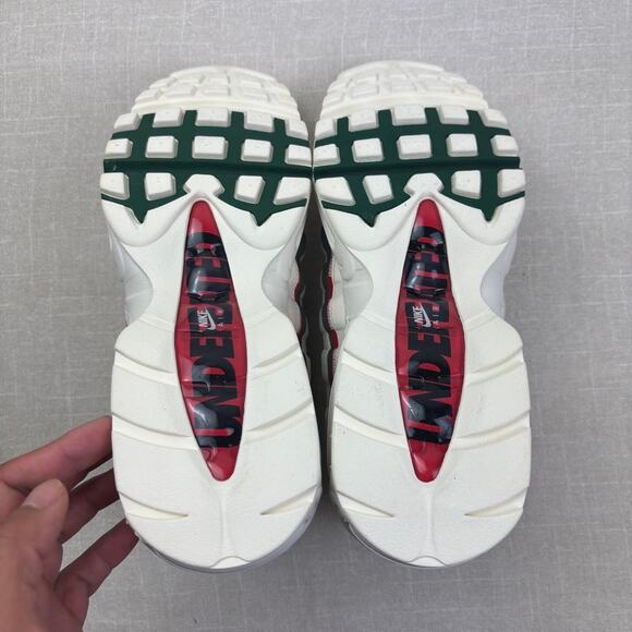 Athletic_Shoes